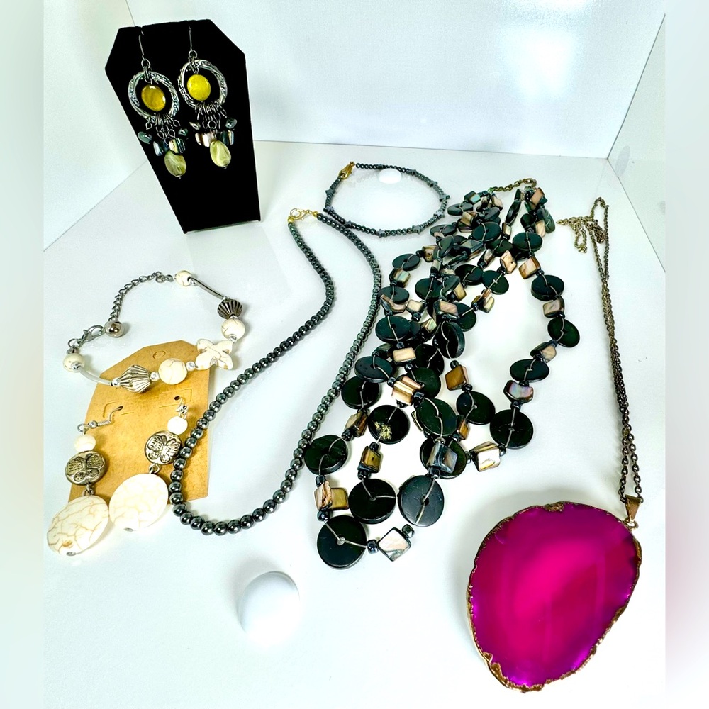Lot of 7 Pieces of Natural Stone Jewelry